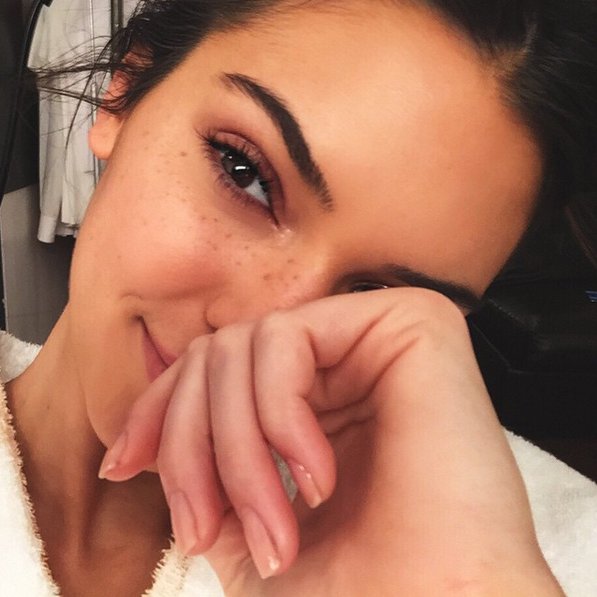 10 Times The Karjenners Went Makeup Free And Looked…