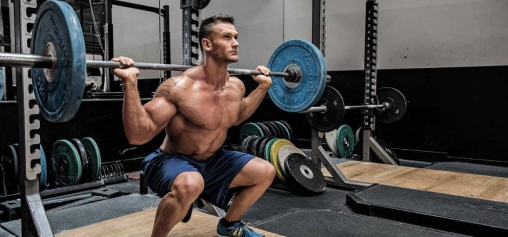 Here’s How You Should Lift Heavy Weights If You’re Just Starting Out